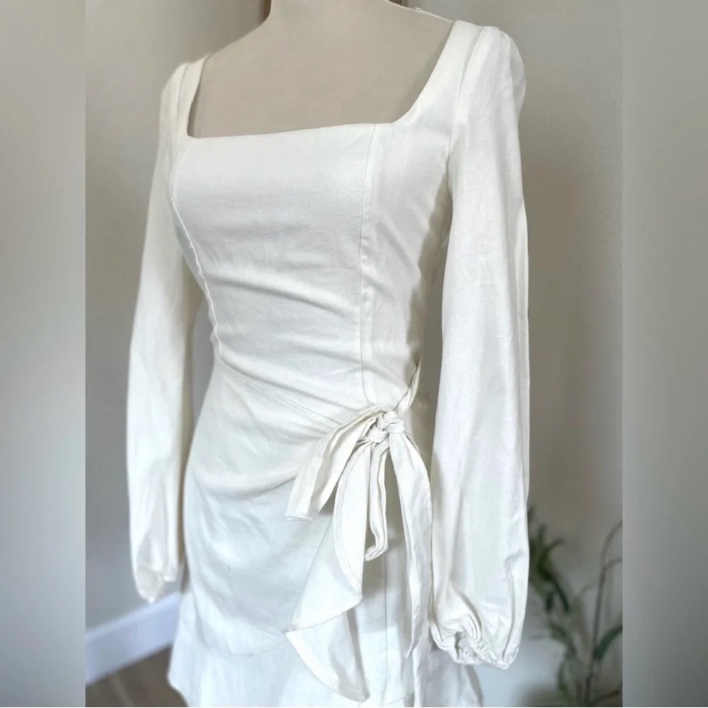 Elegant White Long Sleeve Dress princess polly - Picture 2 of 3